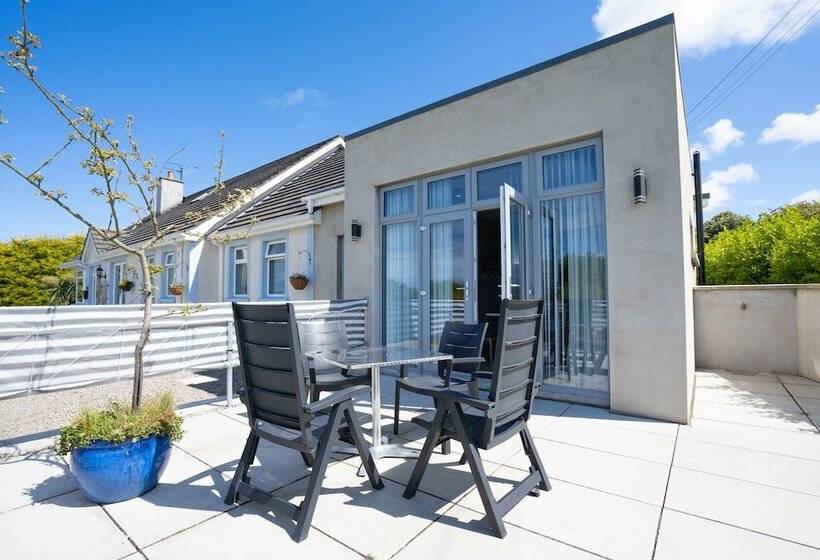 غرفة ديلوكس, Rest A While