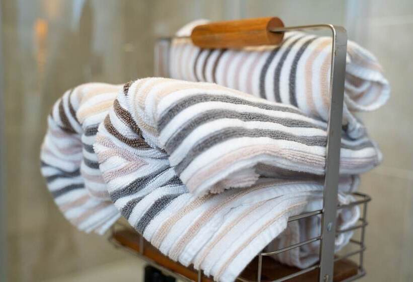 غرفة ديلوكس, Rest A While