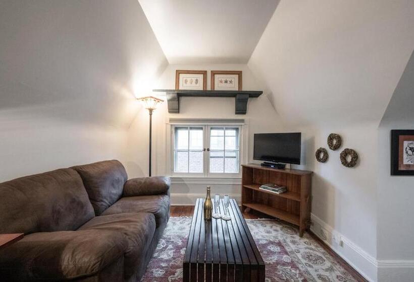 اتاق سوپریور با تخت دو نفره بزرگ, Stone Soup Inn