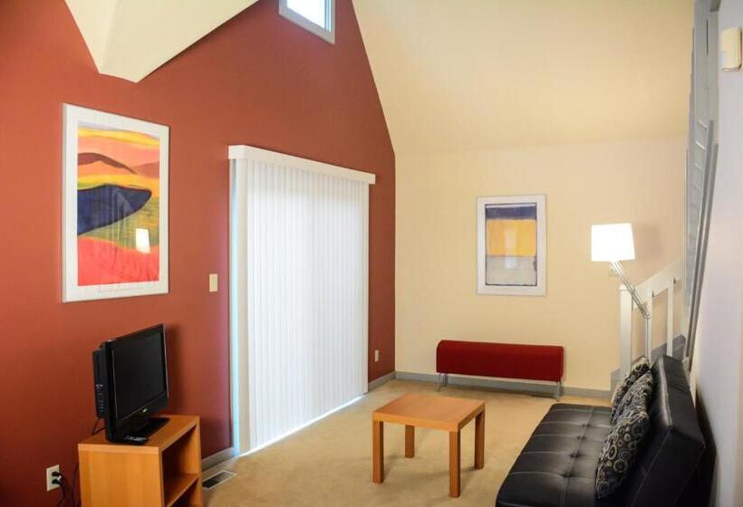 سوییت, Stone Soup Inn