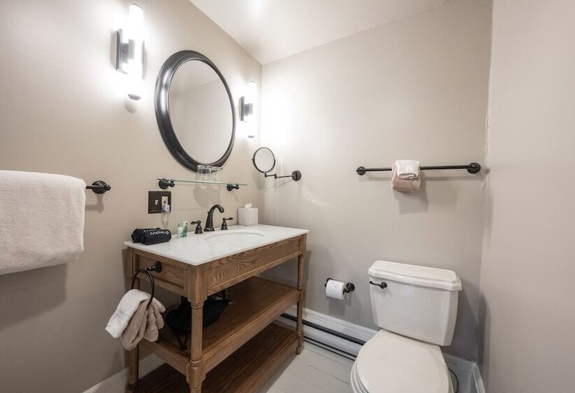 اتاق استاندارد, Stone Soup Inn