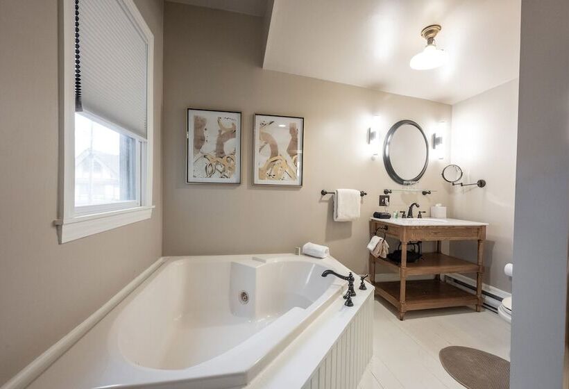 اتاق استاندارد, Stone Soup Inn