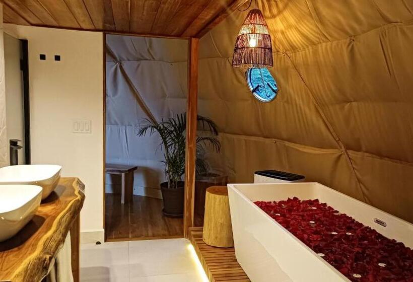 בקתה דלוקס, Tree Trek Boquete Adventure Park