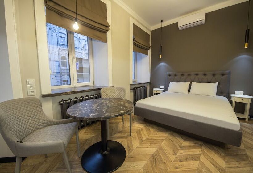 1 Szobás Apartman Erkéllyel, Central Dayflat Apartments