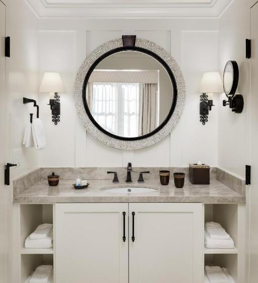 جناح لذوى الاحتياجات الخاصة, Atwater