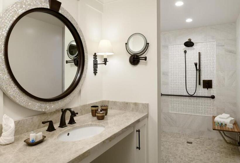 جناح لذوى الاحتياجات الخاصة, Atwater