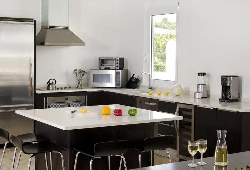 ویلای 3 خوابه, Coral Beach Club Villas & Marina