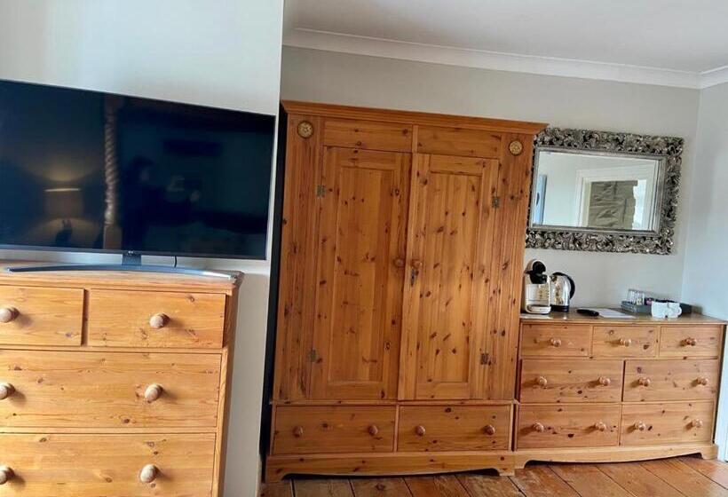 스위트 킹사이즈 침대, Jabajak Vineyard Restaurant & Rooms