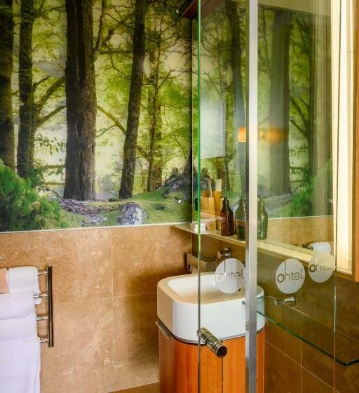 디럭스 룸 킹사이즈 침대, Ohtel Wellington