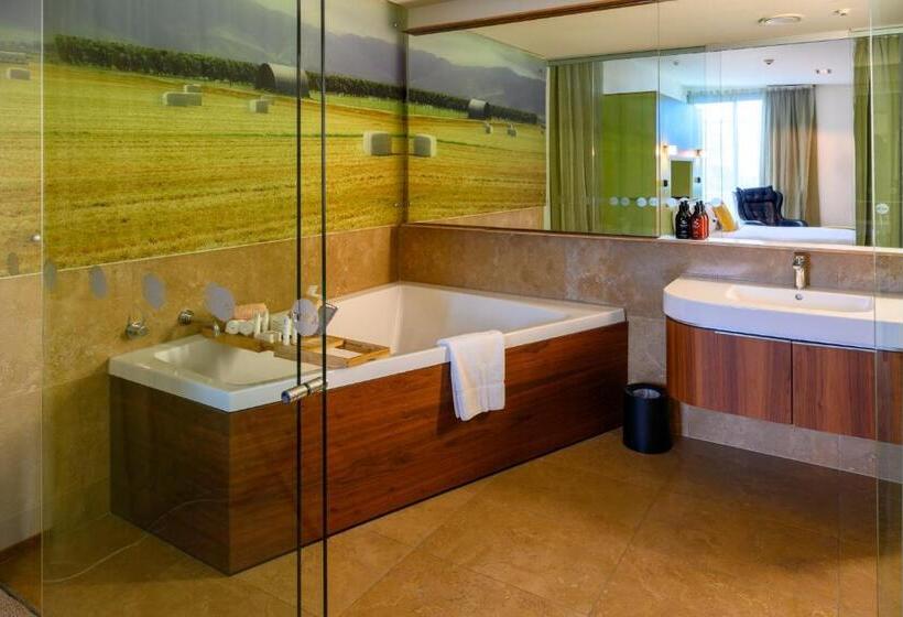 Номер Deluxe Кровать Кинг, Ohtel Wellington