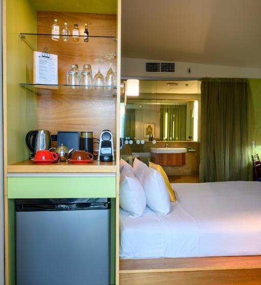 스탠다드 룸 킹사이즈 침대, Ohtel Wellington