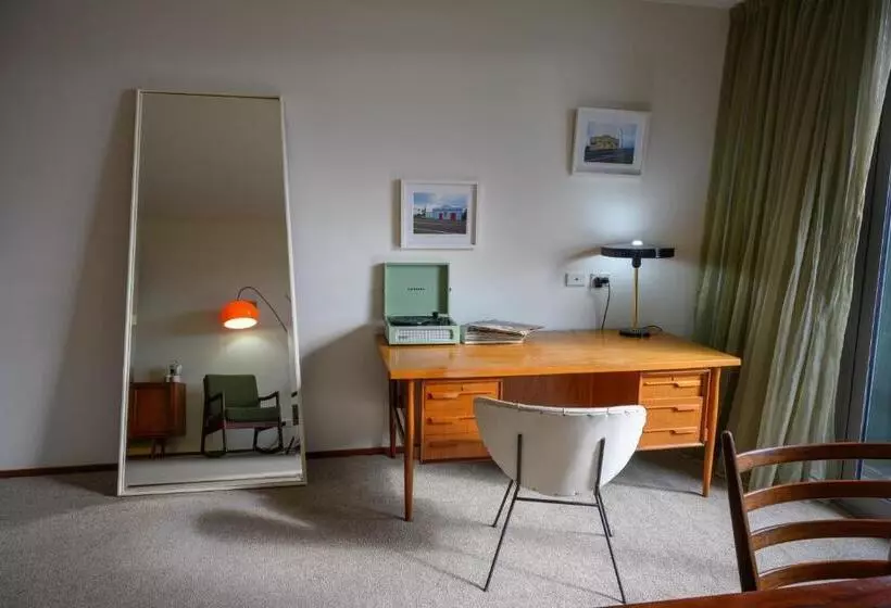 سوییت, Ohtel Wellington