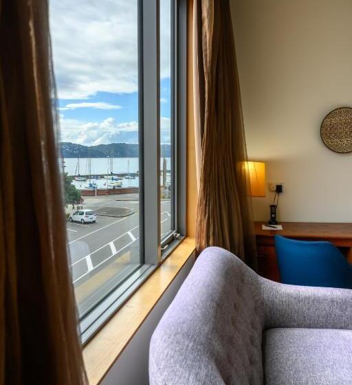 디럭스 룸 킹사이즈 침대, Ohtel Wellington