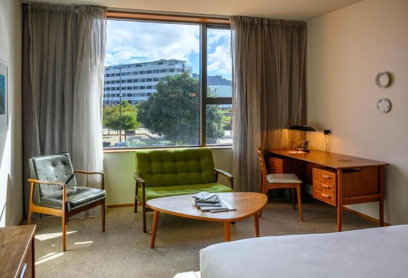 디럭스 룸 킹사이즈 침대, Ohtel Wellington