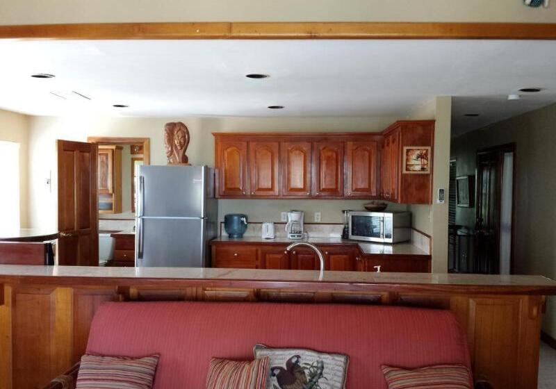 اتاق استاندارد, The Palms Oceanfront Suites