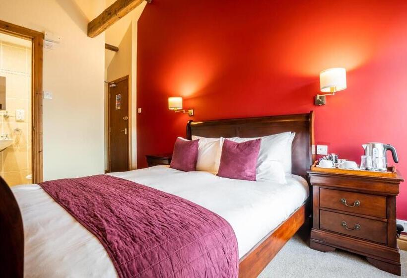 اتاق استاندارد, The Village Inn