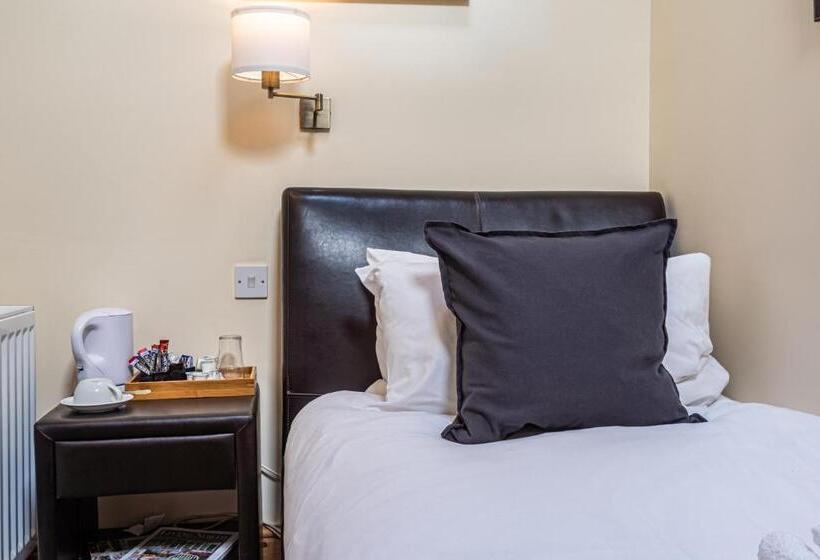 اتاق عادی یک تخته, The Village Inn