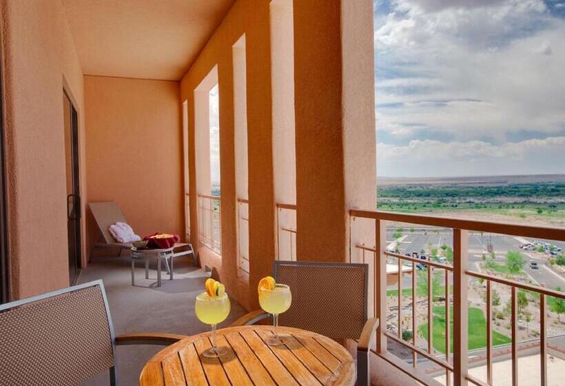 Номер Стандарт с Балконом, Isleta Resort & Casino