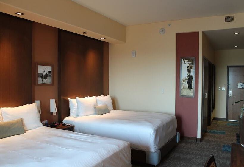 Номер Стандарт с Балконом, Isleta Resort & Casino