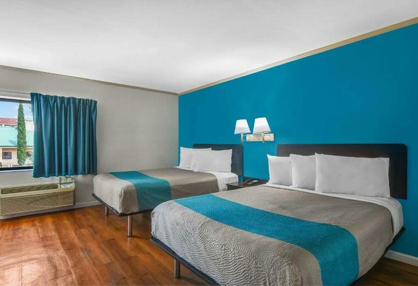 غرفة قياسية رباعية, Motel 6 norcross, Ga