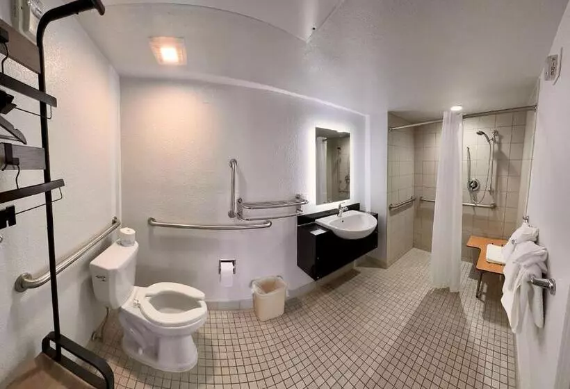 身障者適用キングサイズベッドルーム, Quality Inn Santa Fe New Mexico