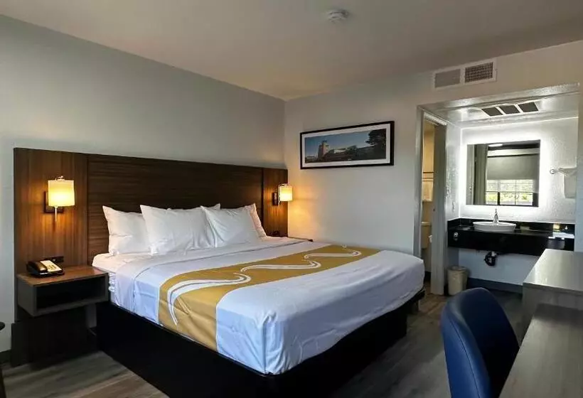 キングサイズベッドのスタンダードルーム, Quality Inn Santa Fe New Mexico