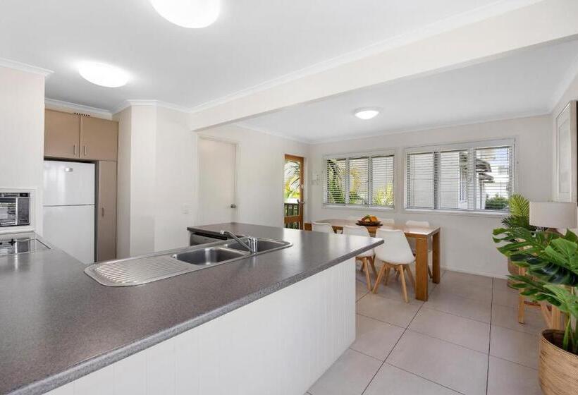 발코니가 있는 2 베드룸 아파트, Noosa Outrigger Beach Resort