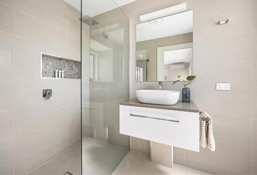 两卧行政公寓, Noosa Outrigger Beach Resort