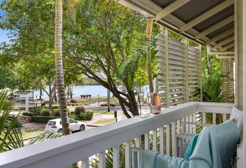 3间卧室的房子, Noosa Outrigger Beach Resort