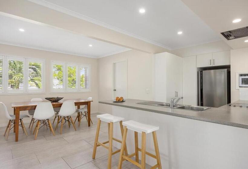 带1个卧室的行政公寓, Noosa Outrigger Beach Resort