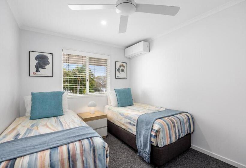 三卧行政公寓, Noosa Outrigger Beach Resort