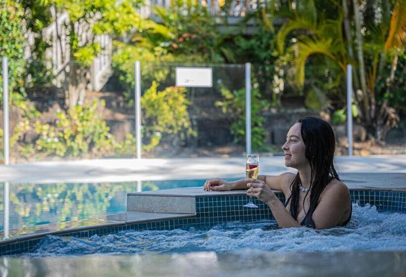 침실 1개 이그제큐티브 아파트, Noosa Outrigger Beach Resort