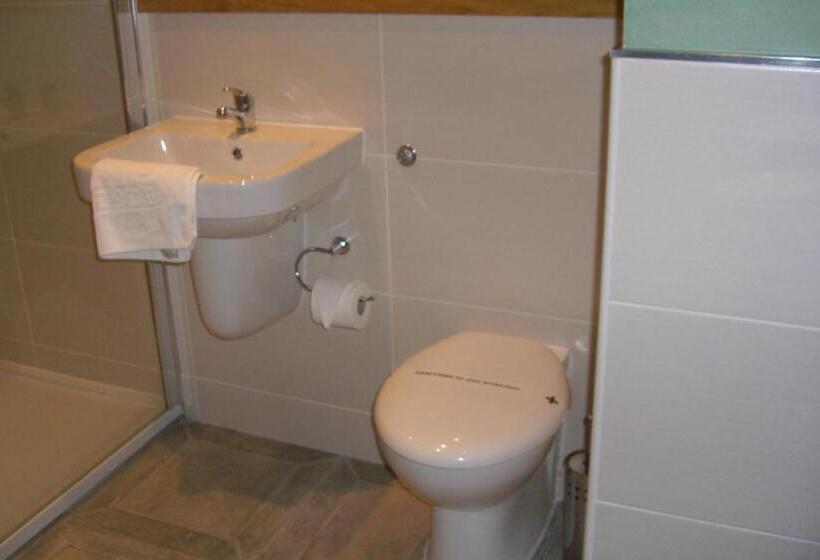 Номер Стандарт, Ash Farm Country House