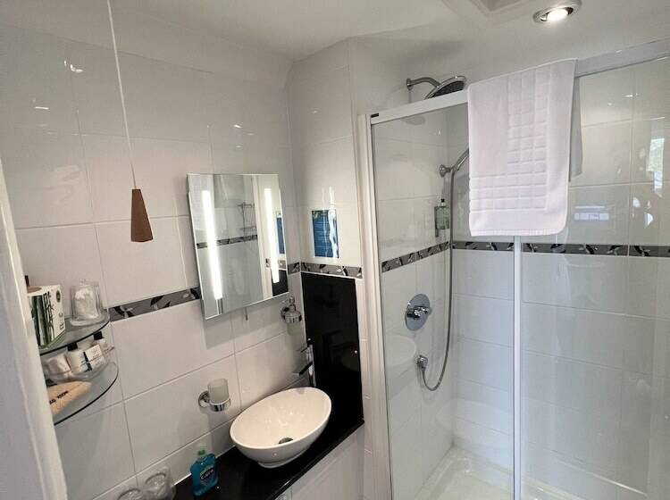 高级大房间, Birkdale Guest House