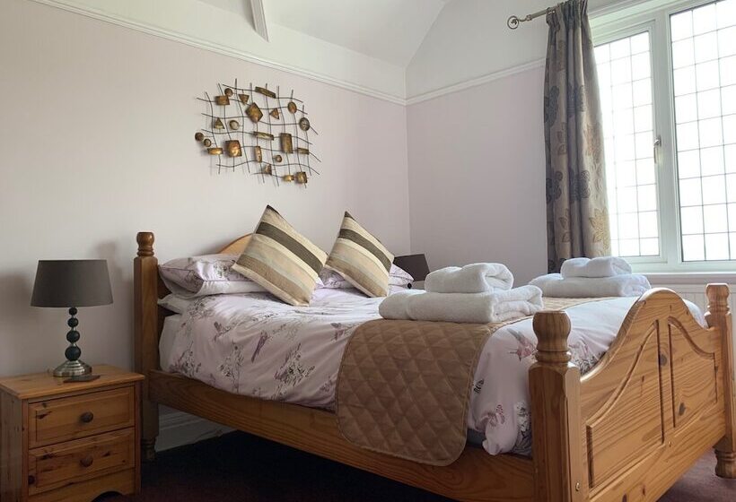 اتاق استاندارد, Burleigh House , A Cosy Retreat In Agatha Christie S Hometown