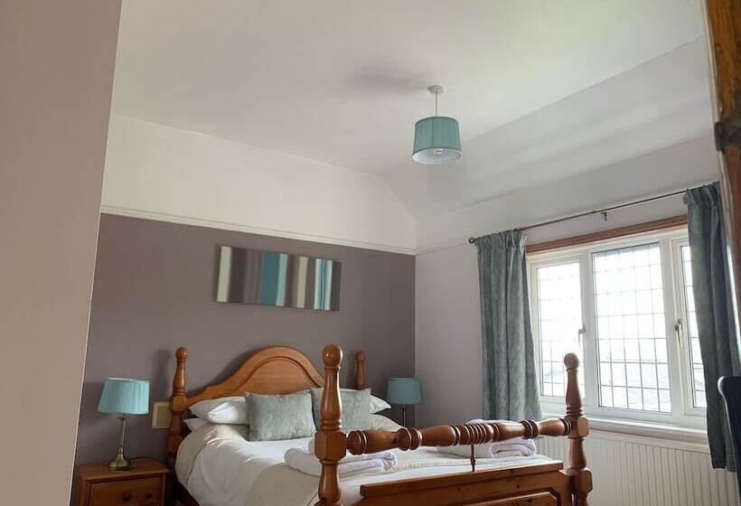 اتاق استاندارد, Burleigh House , A Cosy Retreat In Agatha Christie S Hometown