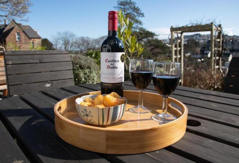 חדר סטנדרט, קומת קרקע, Epchris House