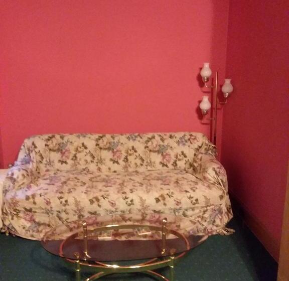 غرفة قياسية رباعية, Inn Port D Vino