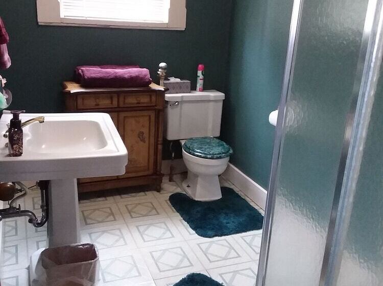 غرفة قياسية رباعية, Inn Port D Vino