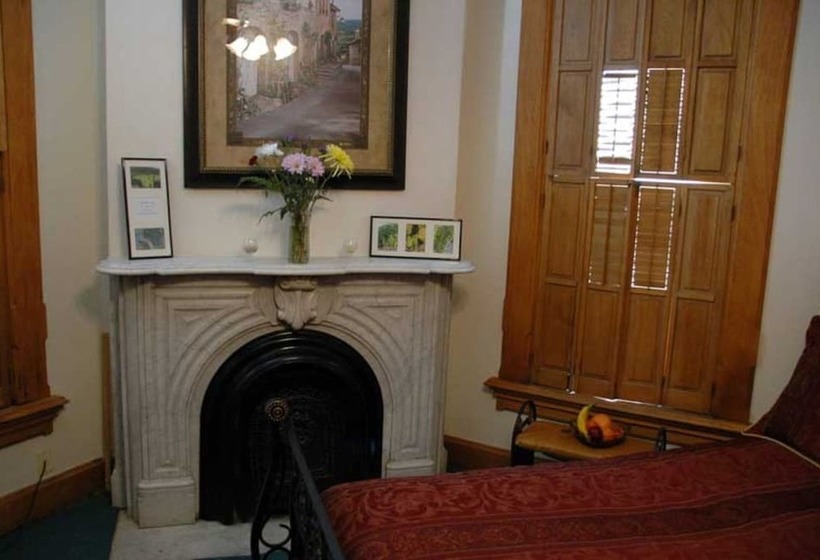 غرفة قياسية رباعية, Inn Port D Vino