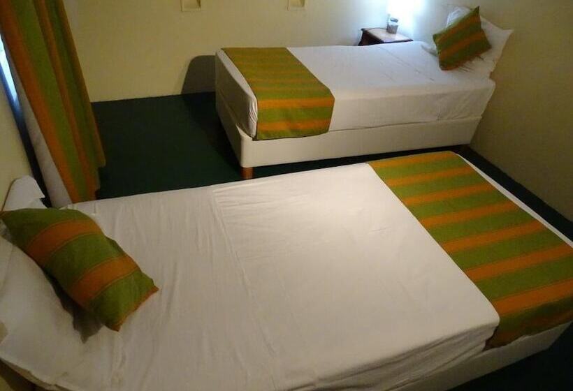 اتاق خانوادگی, La Tonnelle Guest House