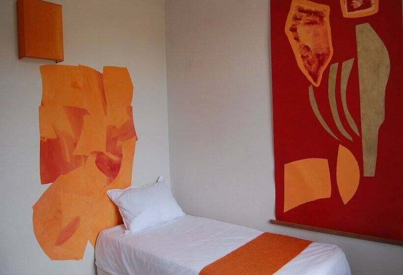 اتاق استاندارد یک نفره, La Tonnelle Guest House