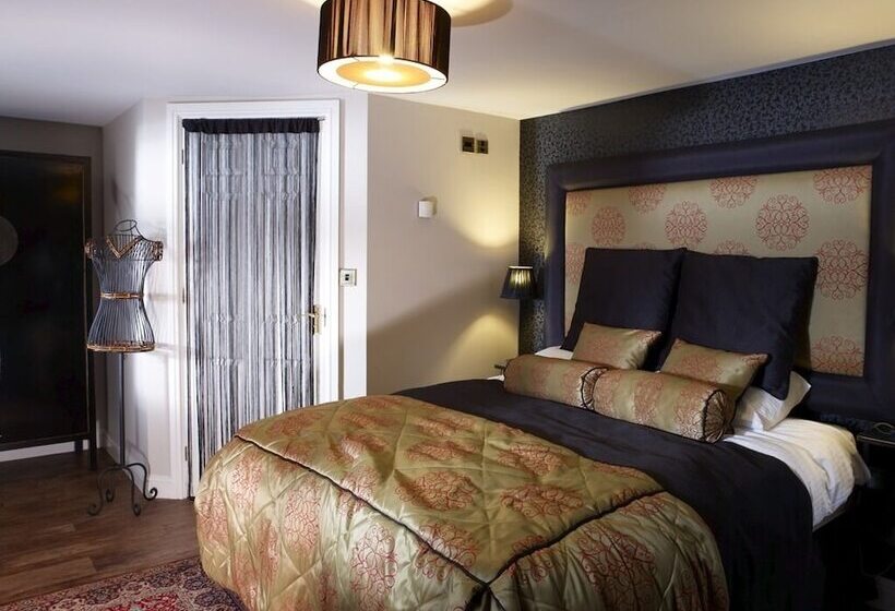 スーペリアールーム, Wall Hill Farm