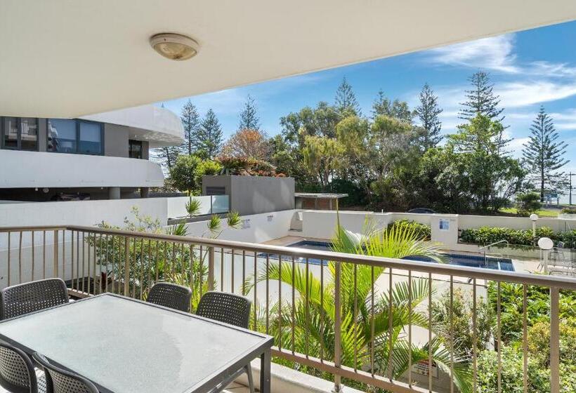 带泳池景观及3个卧室的公寓, Seaview Resort