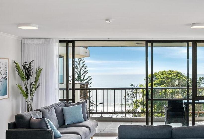 带有一个卧室和海景的高级公寓, Seaview Resort