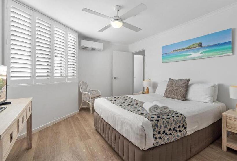 Superior 2-bedroom flat with sea view, Seaview Resort