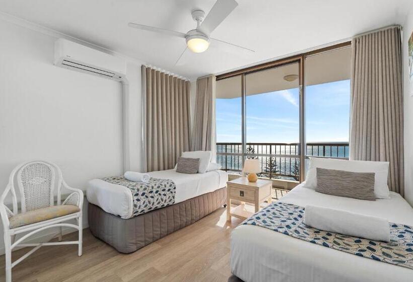 Superior 2-bedroom flat with sea view, Seaview Resort
