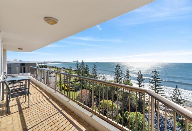 Superior 2-bedroom flat with sea view, Seaview Resort