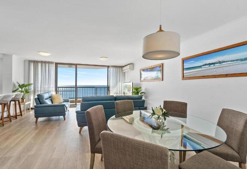 Superior 2-bedroom flat with sea view, Seaview Resort