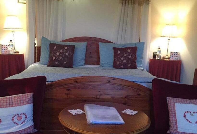 Номер Deluxe Кровать Кинг, The Waltzing Weasel B&b